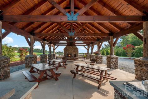 61 Majestic Path Nebo NC 28761