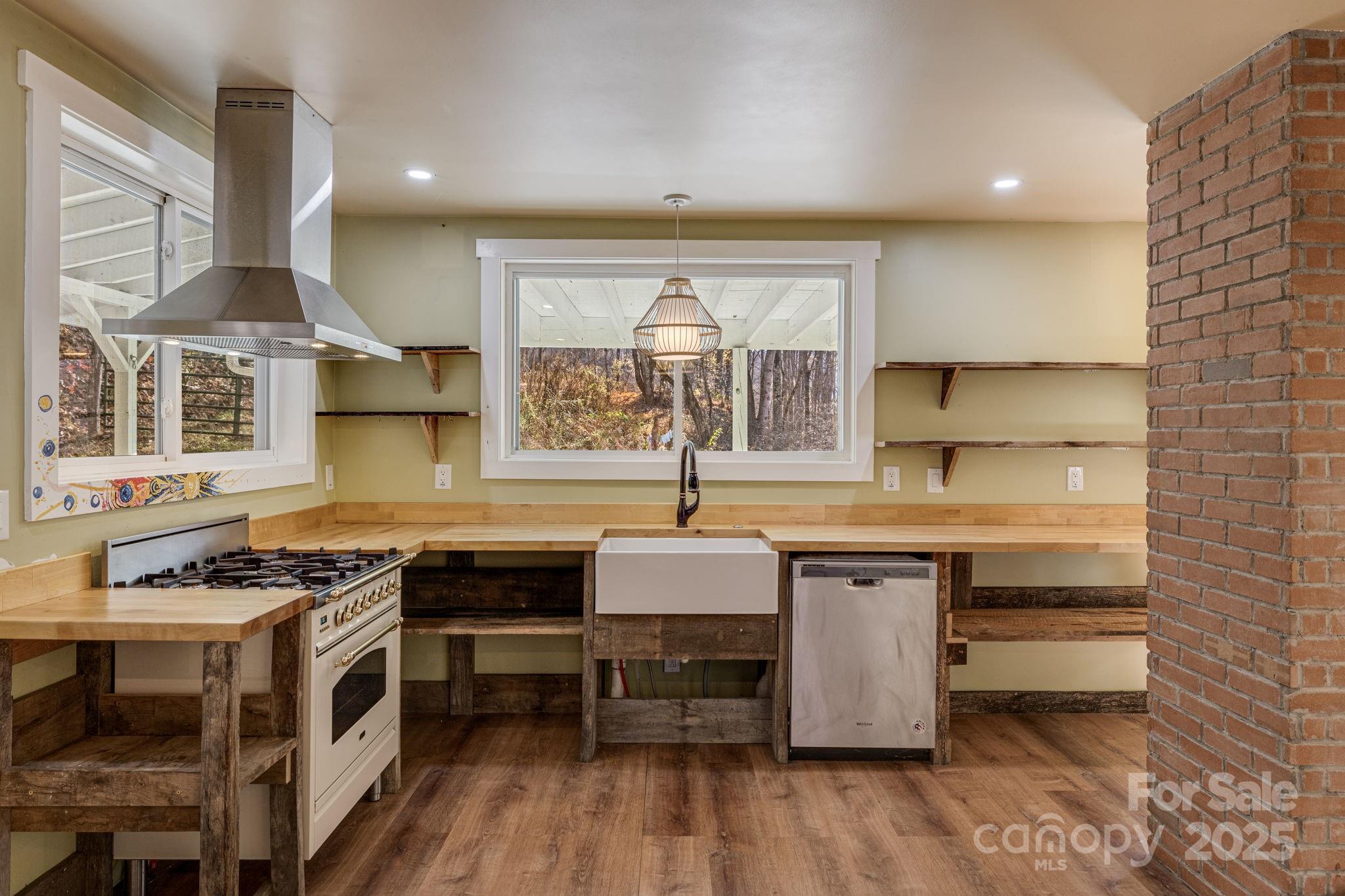 340 Wendy Avenue Marshall NC 28753