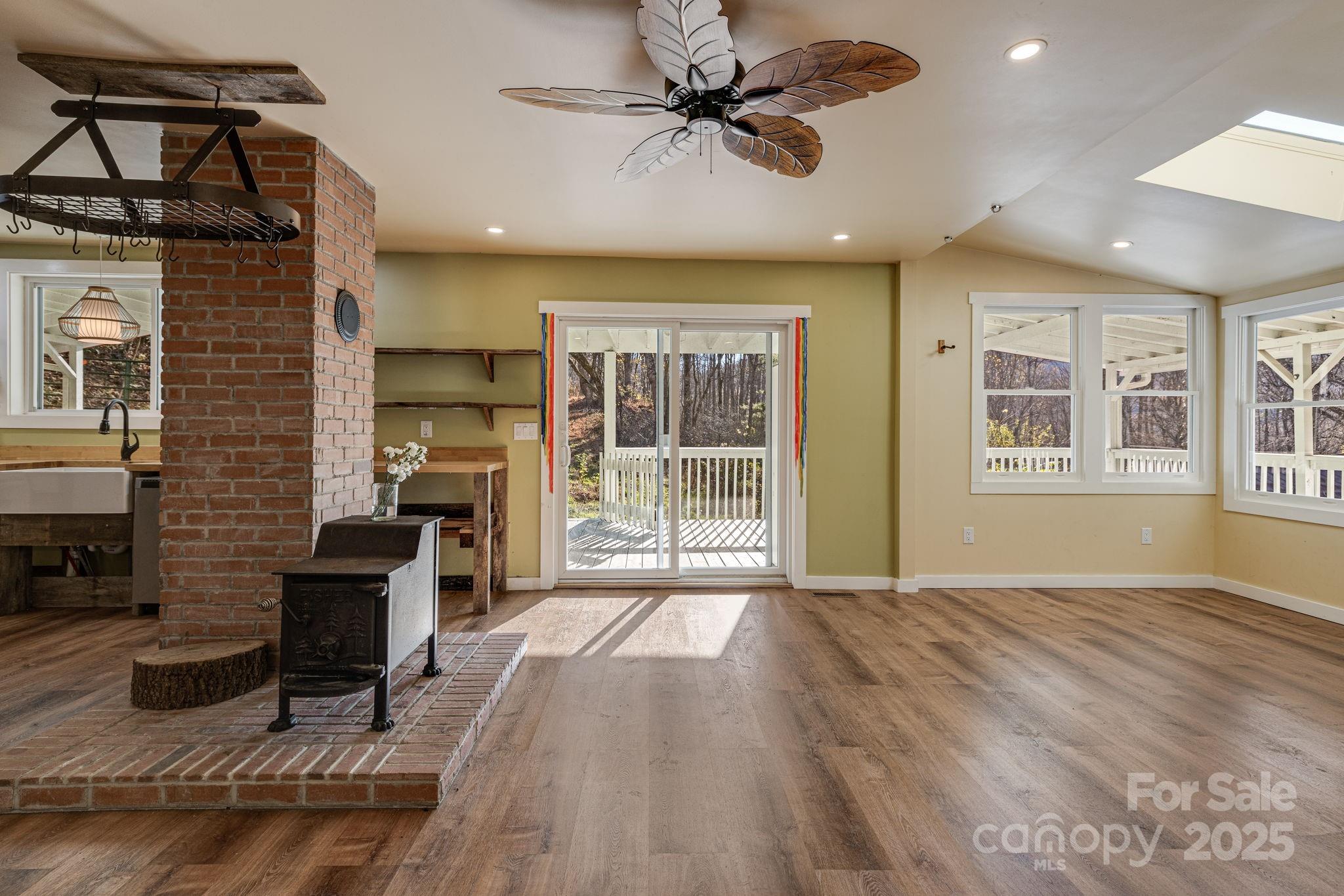 340 Wendy Avenue Marshall NC 28753