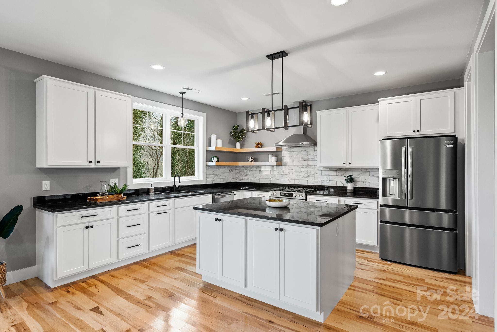 61 Gash Farm Road Asheville NC 28805