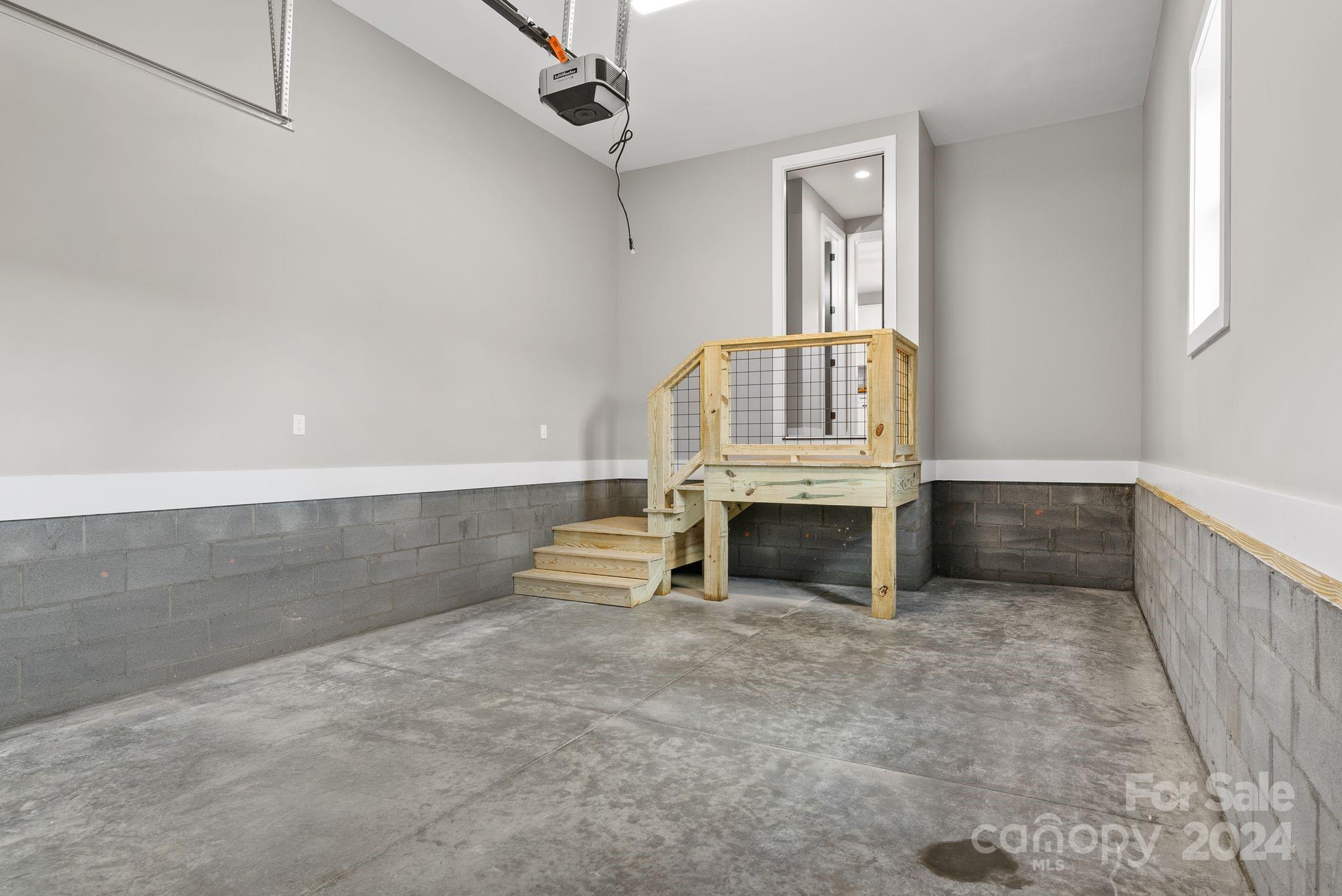 61 Gash Farm Road Asheville NC 28805