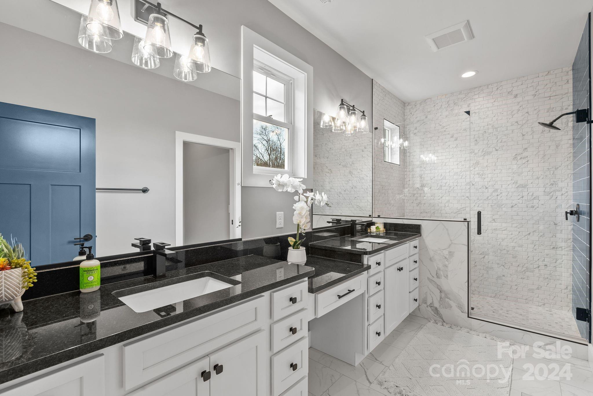 61 Gash Farm Road Asheville NC 28805