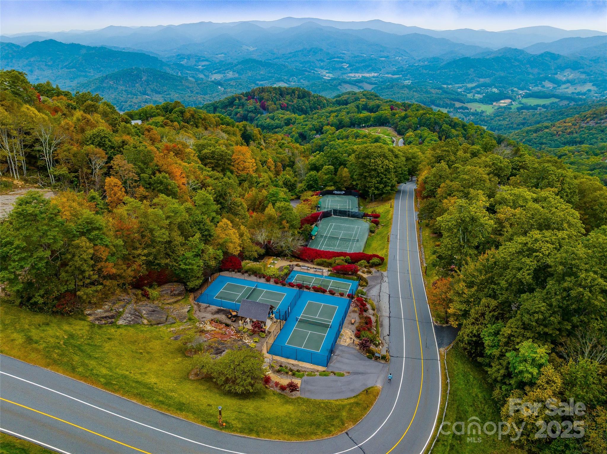 616 Old Growth Forest Road Burnsville NC 28714
