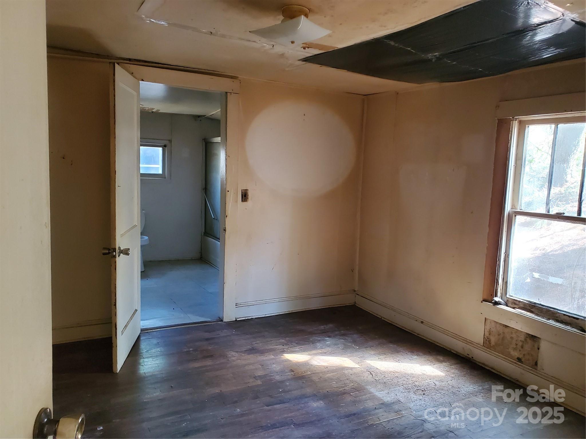 28 Plemmons Street Canton NC 28716