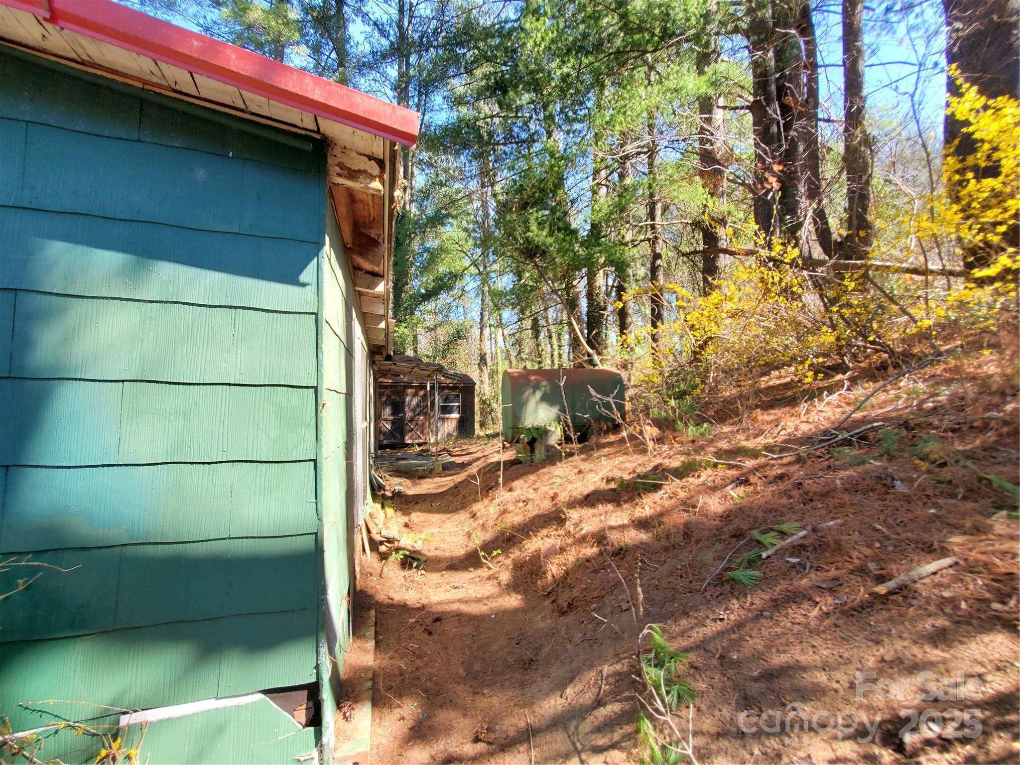 28 Plemmons Street Canton NC 28716