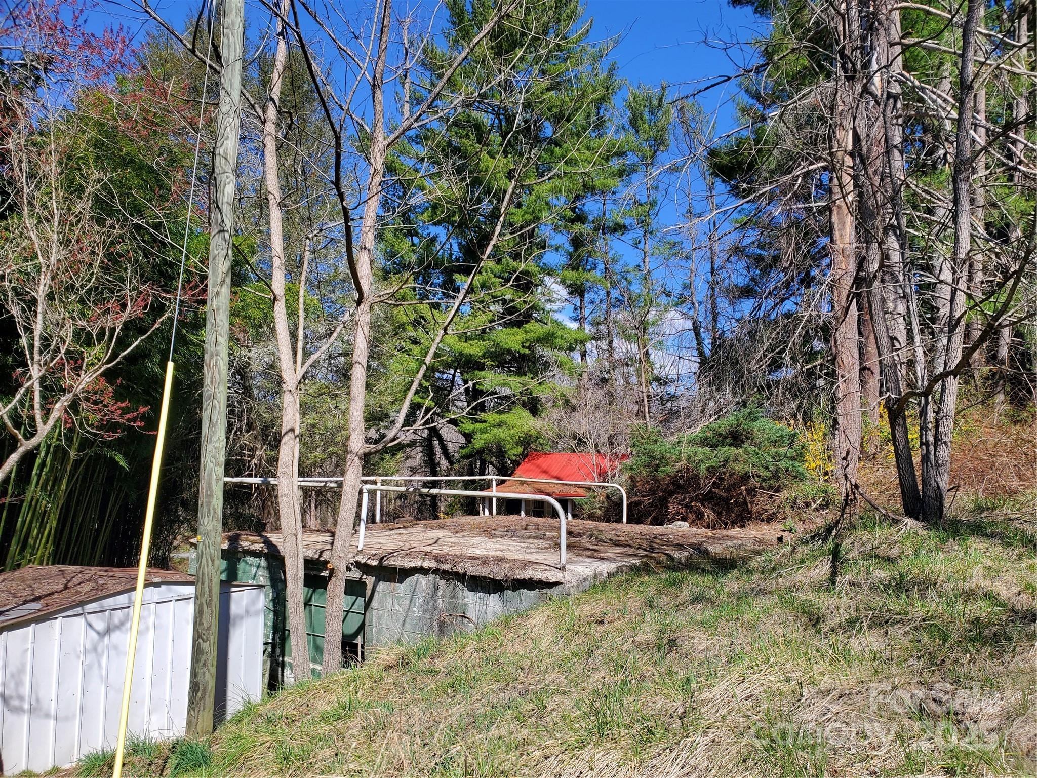 28 Plemmons Street Canton NC 28716