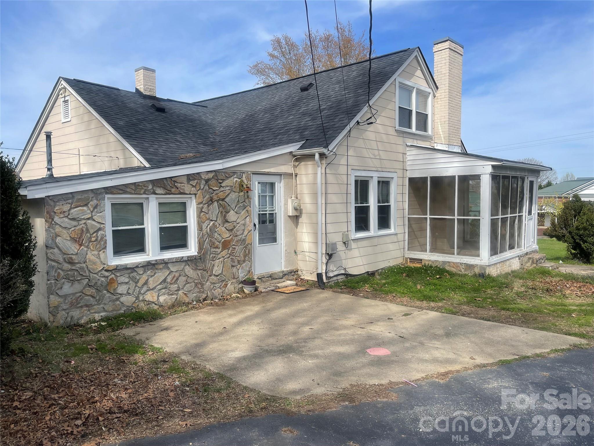 2490 Connelly Springs Road Granite Falls NC 28630