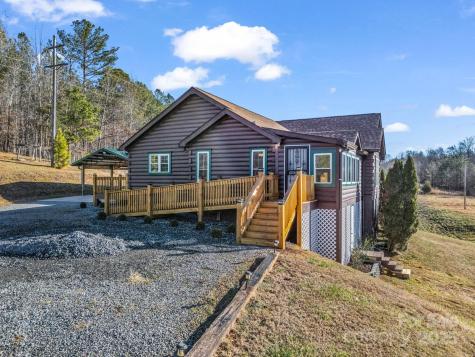 526 River Road Rutherfordton NC 28139