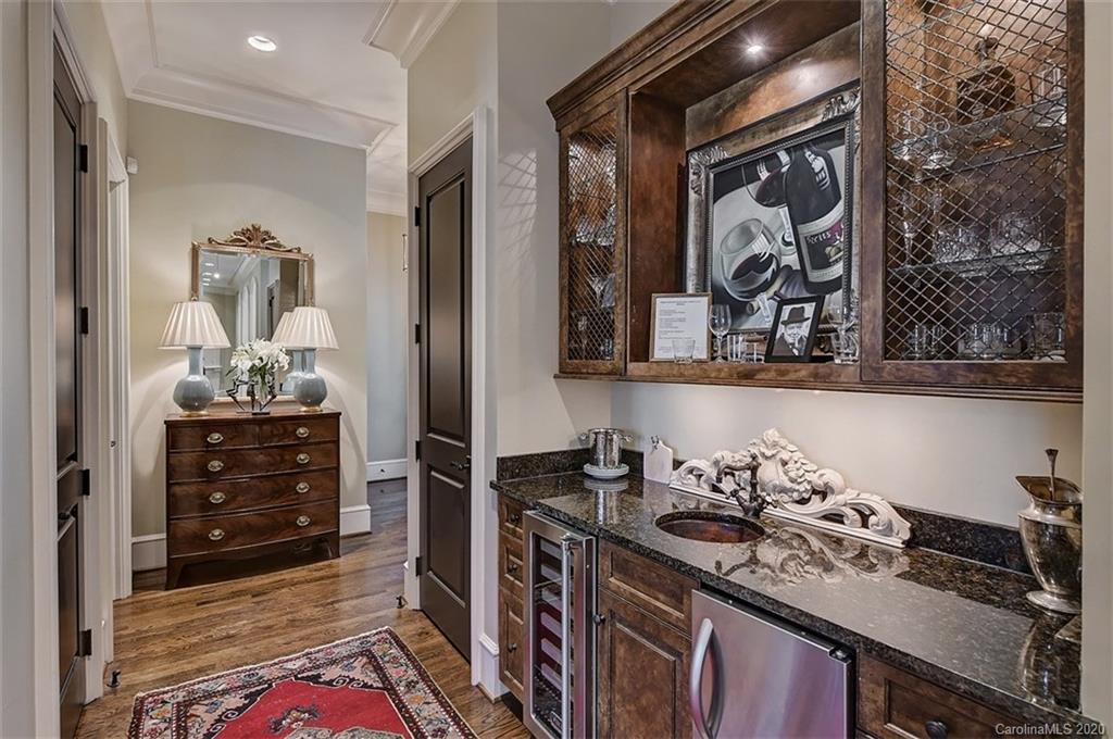 6256 Sharon Hills Road Charlotte NC 28210