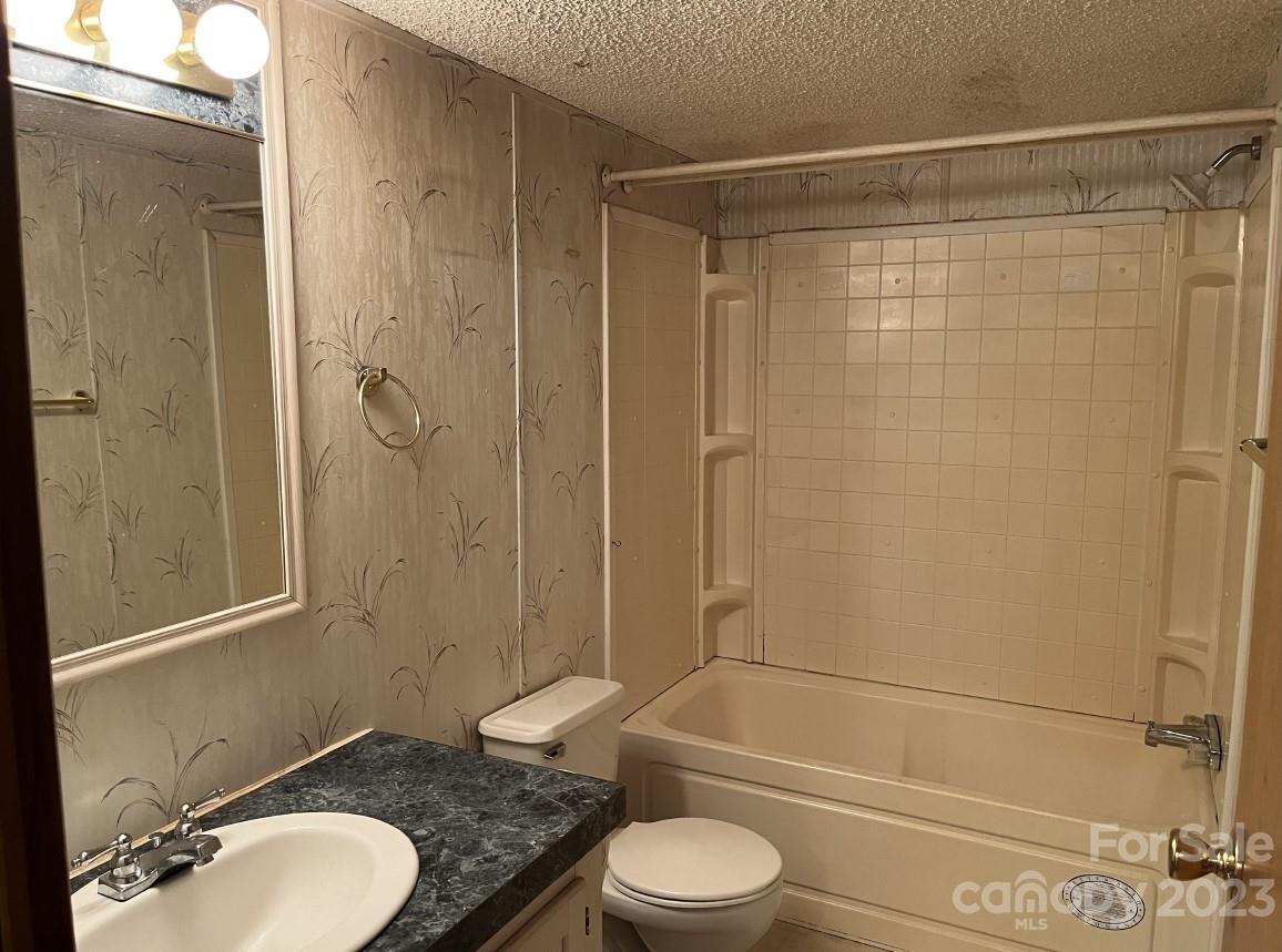 60 Shadowwood Drive Taylorsville NC 28681