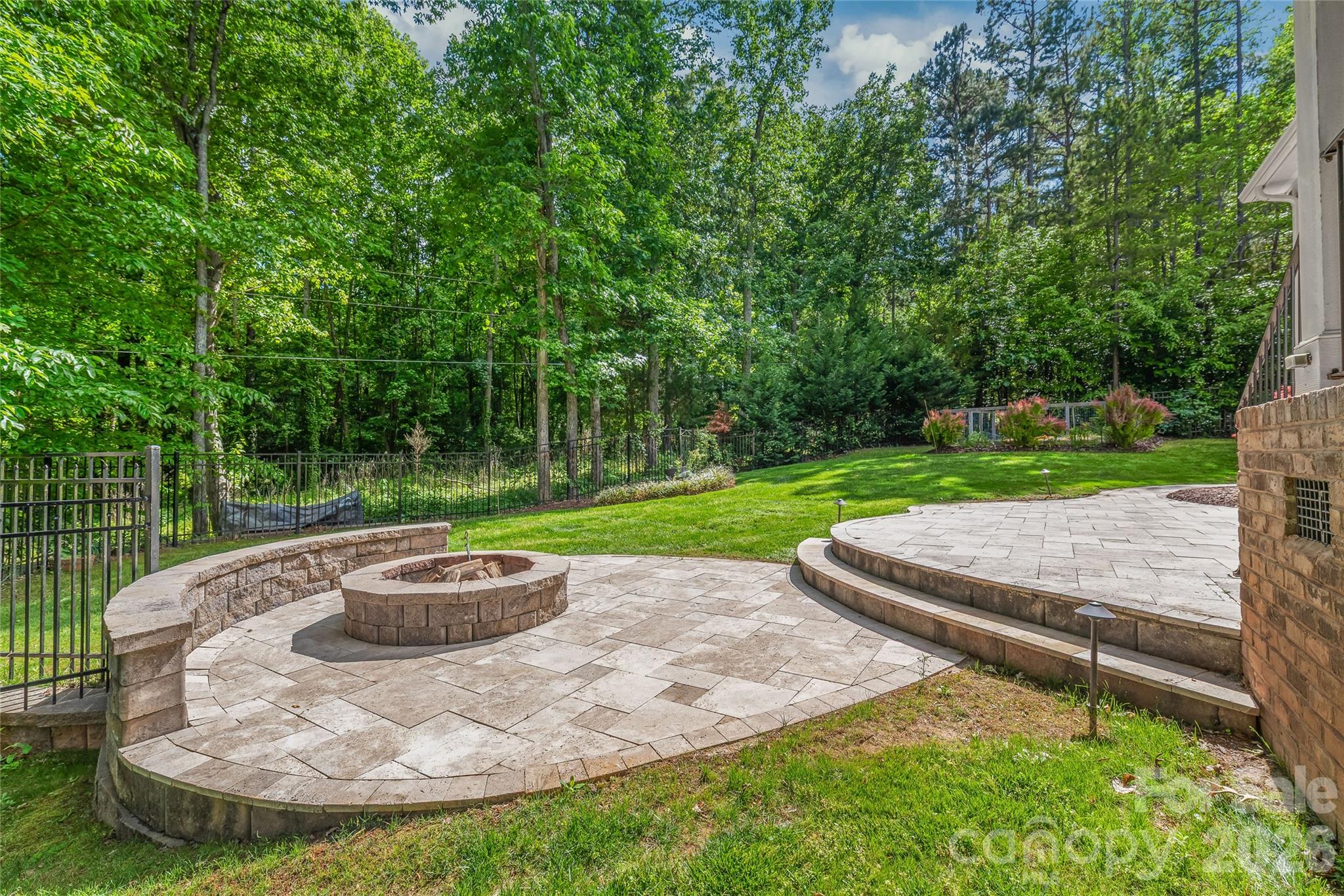 713 Woodcliff Court Waxhaw NC 28173