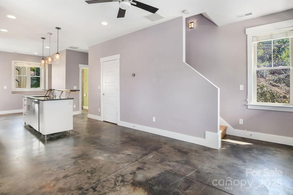 26 Mount Clare Avenue Asheville NC 28801