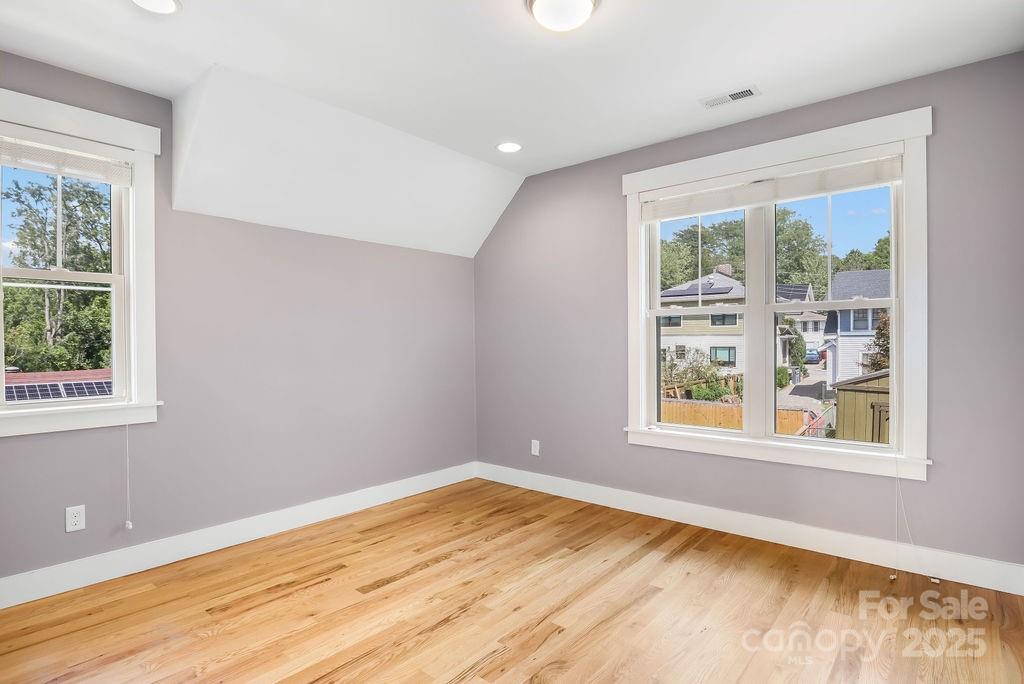 26 Mount Clare Avenue Asheville NC 28801