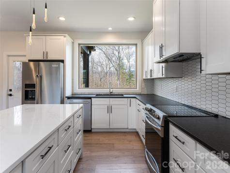 1031 Hillside Ridge Road Candler NC 28715