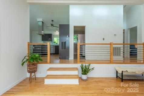 17 Digges Road Asheville NC 28805