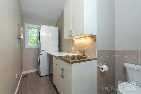 17 Digges Road Asheville NC 28805