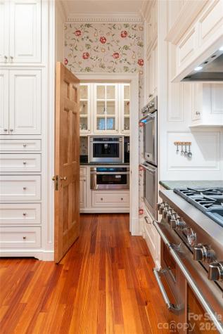 324 Vanderbilt Road Asheville NC 28803