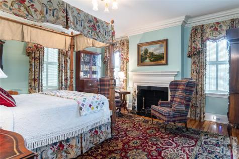 324 Vanderbilt Road Asheville NC 28803