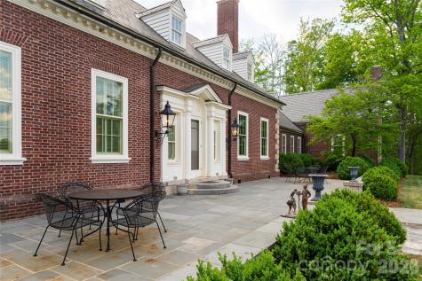 324 Vanderbilt Road Asheville NC 28803