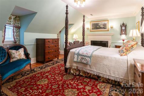 324 Vanderbilt Road Asheville NC 28803