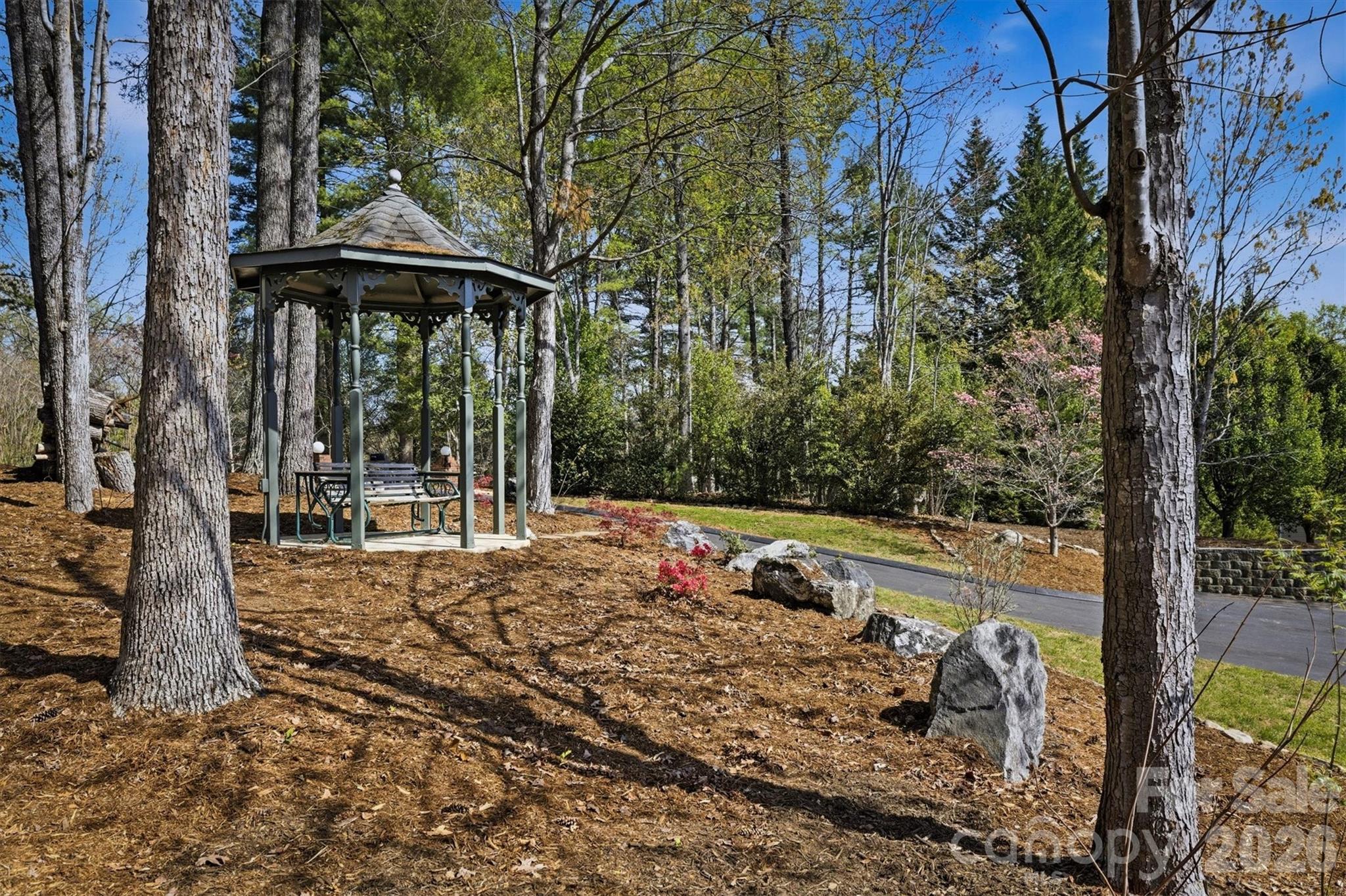 2761 Hemlock Court Nebo NC 28761