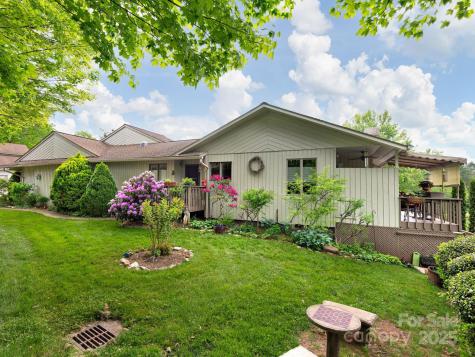 112 Deerlake Drive Asheville NC 28803