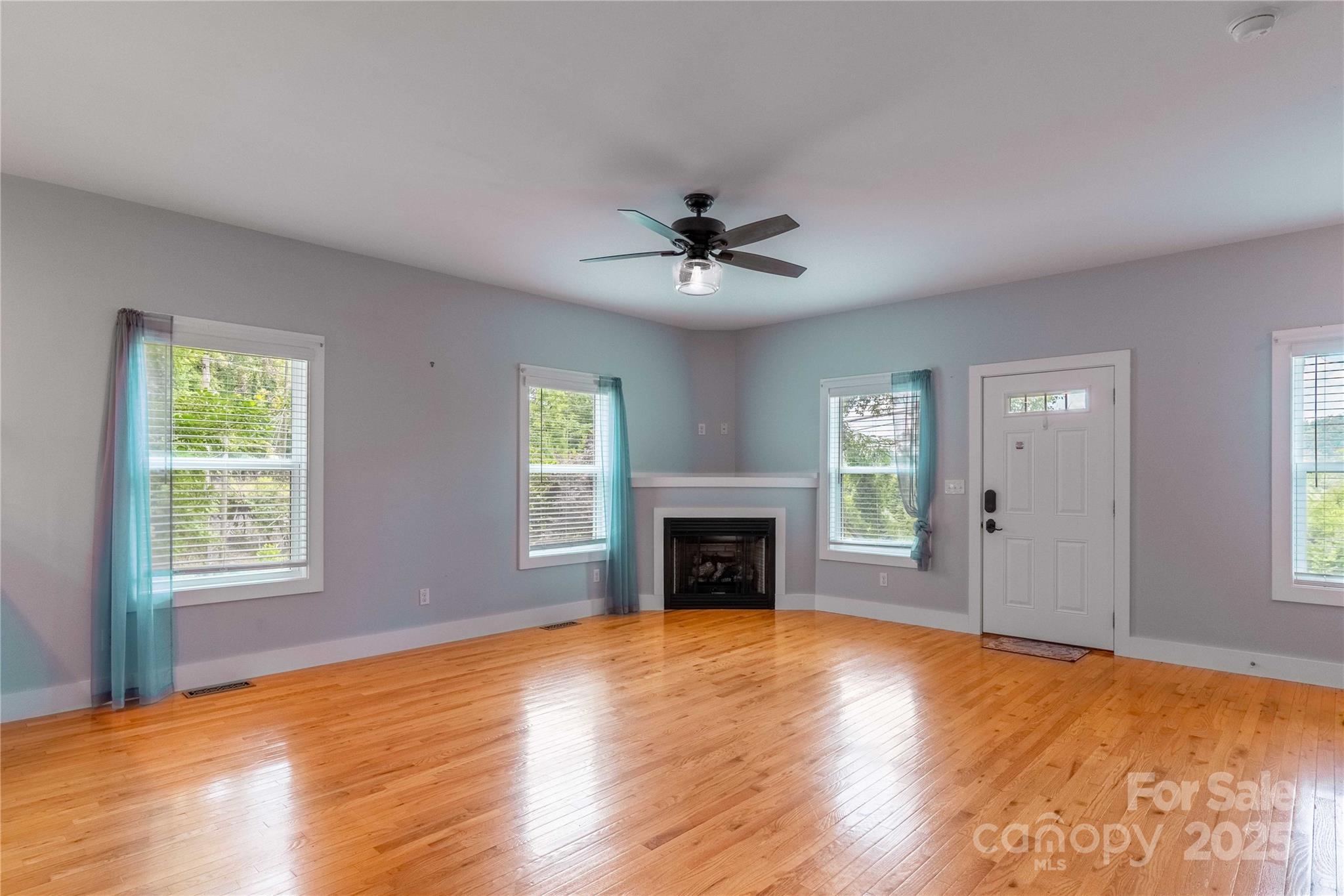 5 Koenig Way Asheville NC 28804