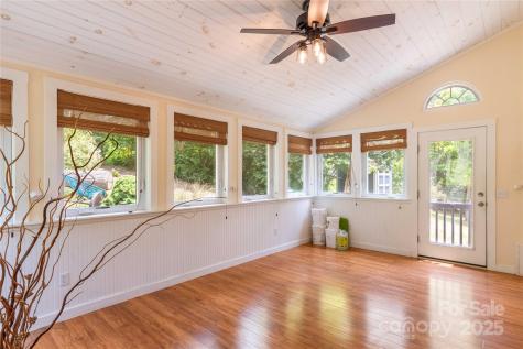 5 Koenig Way Asheville NC 28804