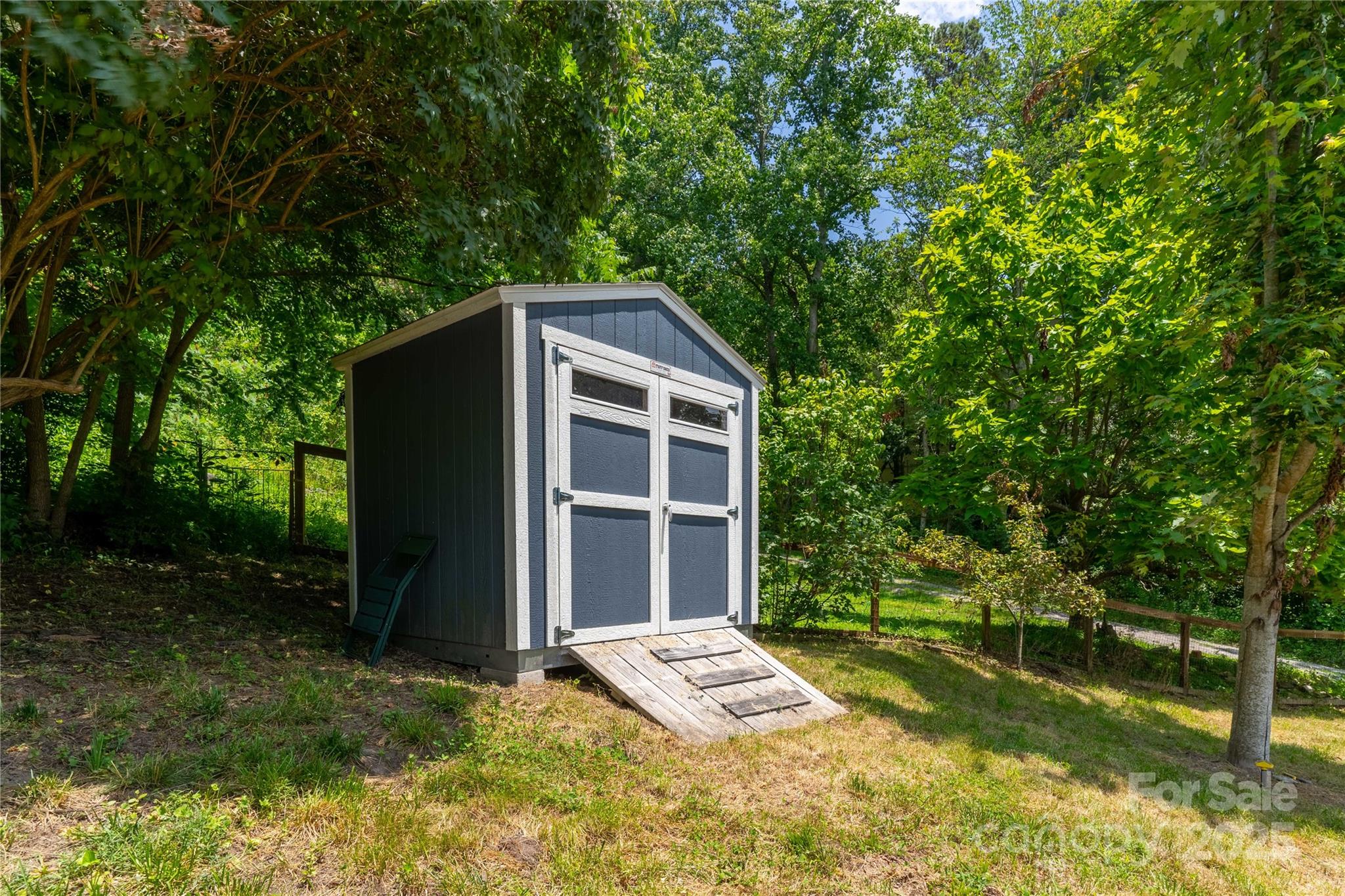 5 Koenig Way Asheville NC 28804