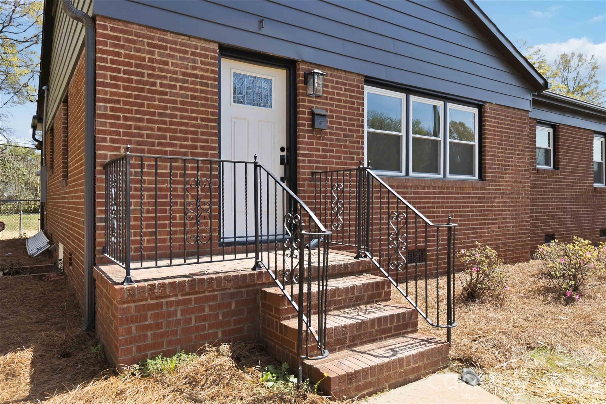 3609 Eastway Drive Charlotte NC 28205