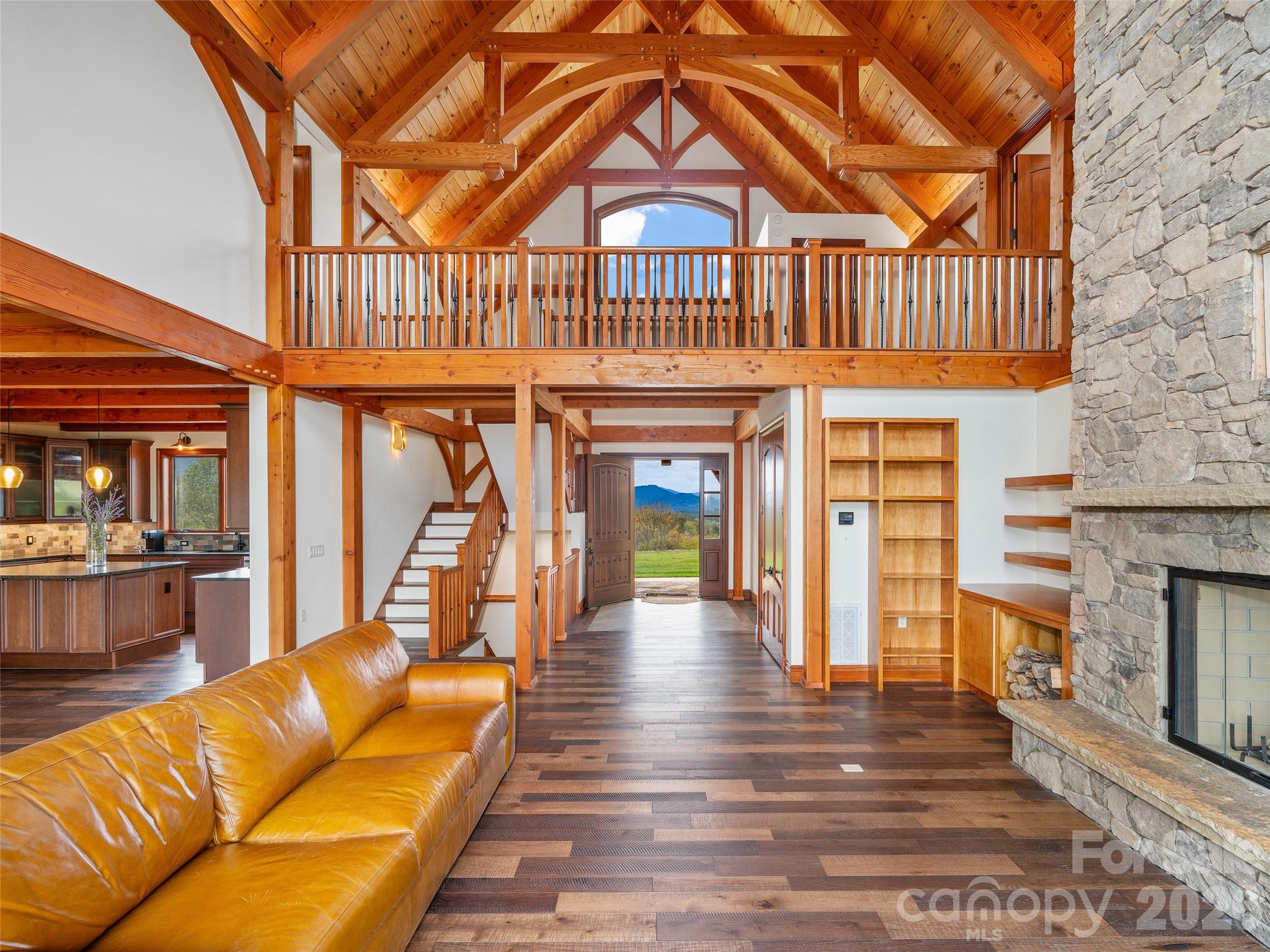 946 Ridge Road Green Mountain NC 28740