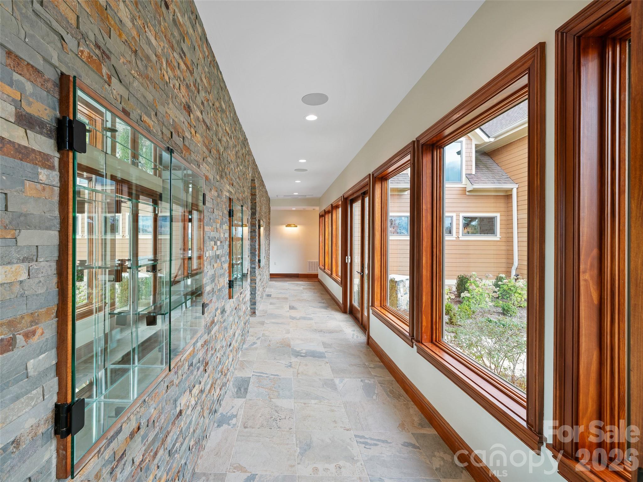 946 Ridge Road Green Mountain NC 28740