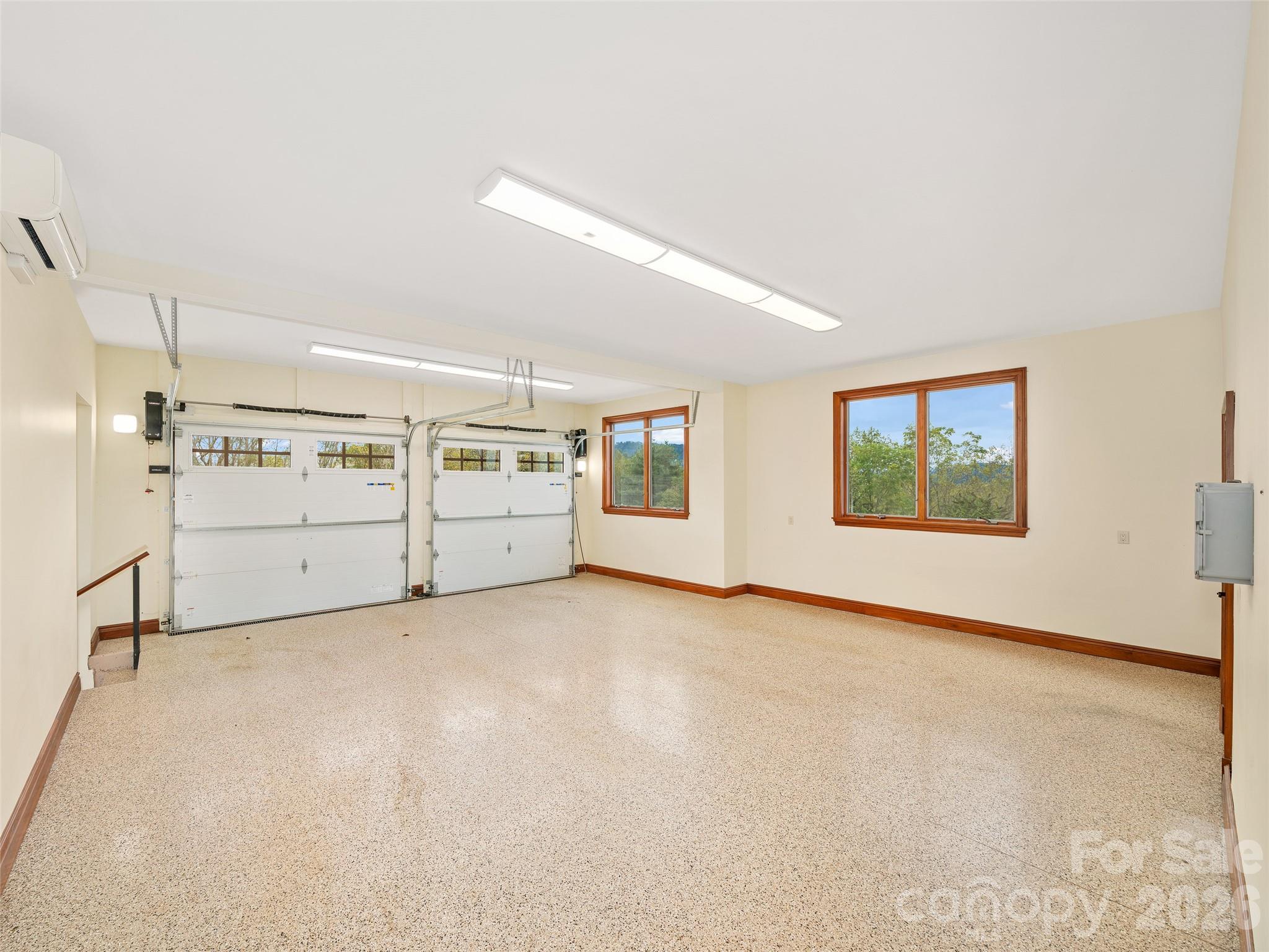946 Ridge Road Green Mountain NC 28740