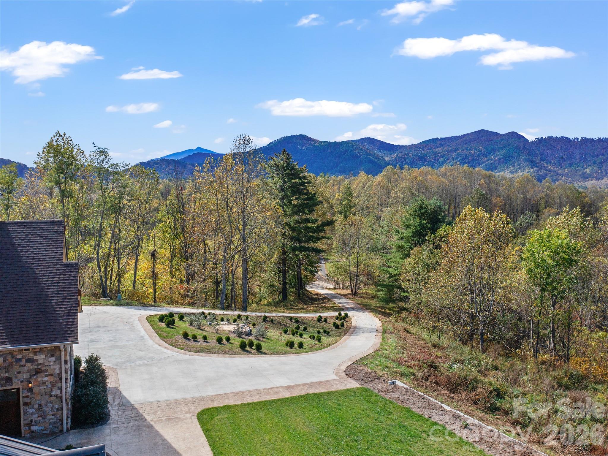 946 Ridge Road Green Mountain NC 28740