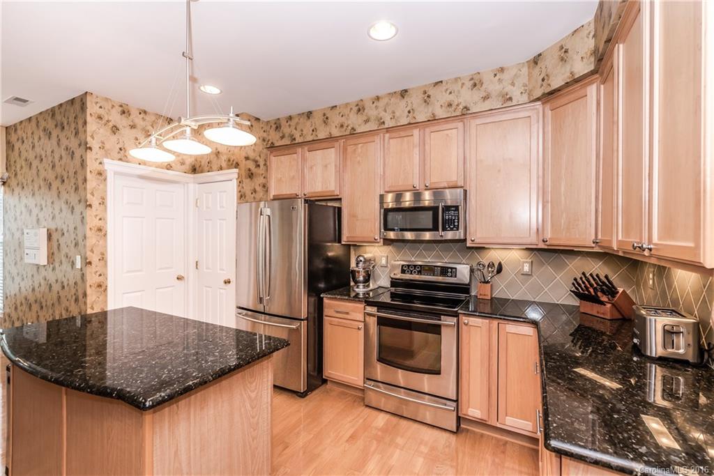 1016 Stonedown Lane Matthews NC 28104