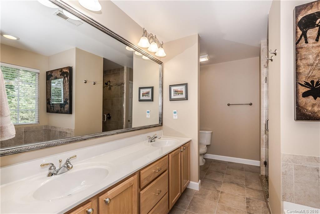 1016 Stonedown Lane Matthews NC 28104