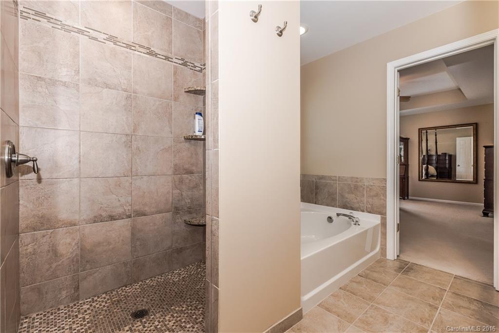 1016 Stonedown Lane Matthews NC 28104