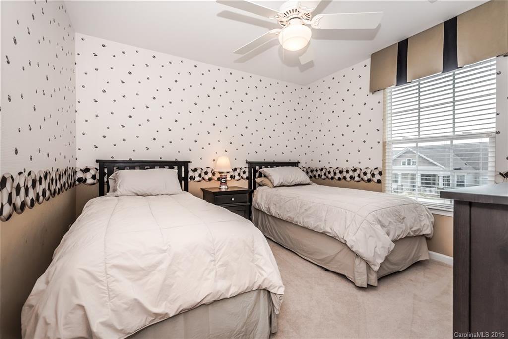 1016 Stonedown Lane Matthews NC 28104
