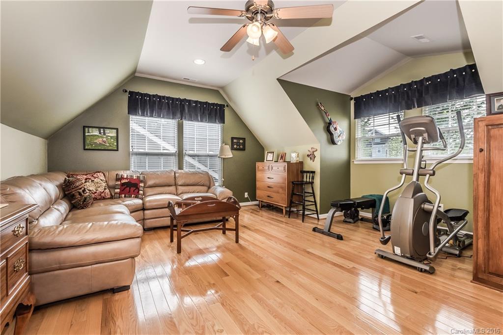 1016 Stonedown Lane Matthews NC 28104