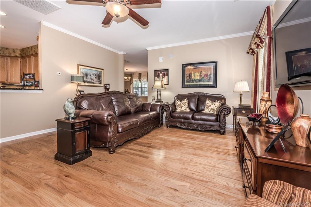 1016 Stonedown Lane Matthews NC 28104