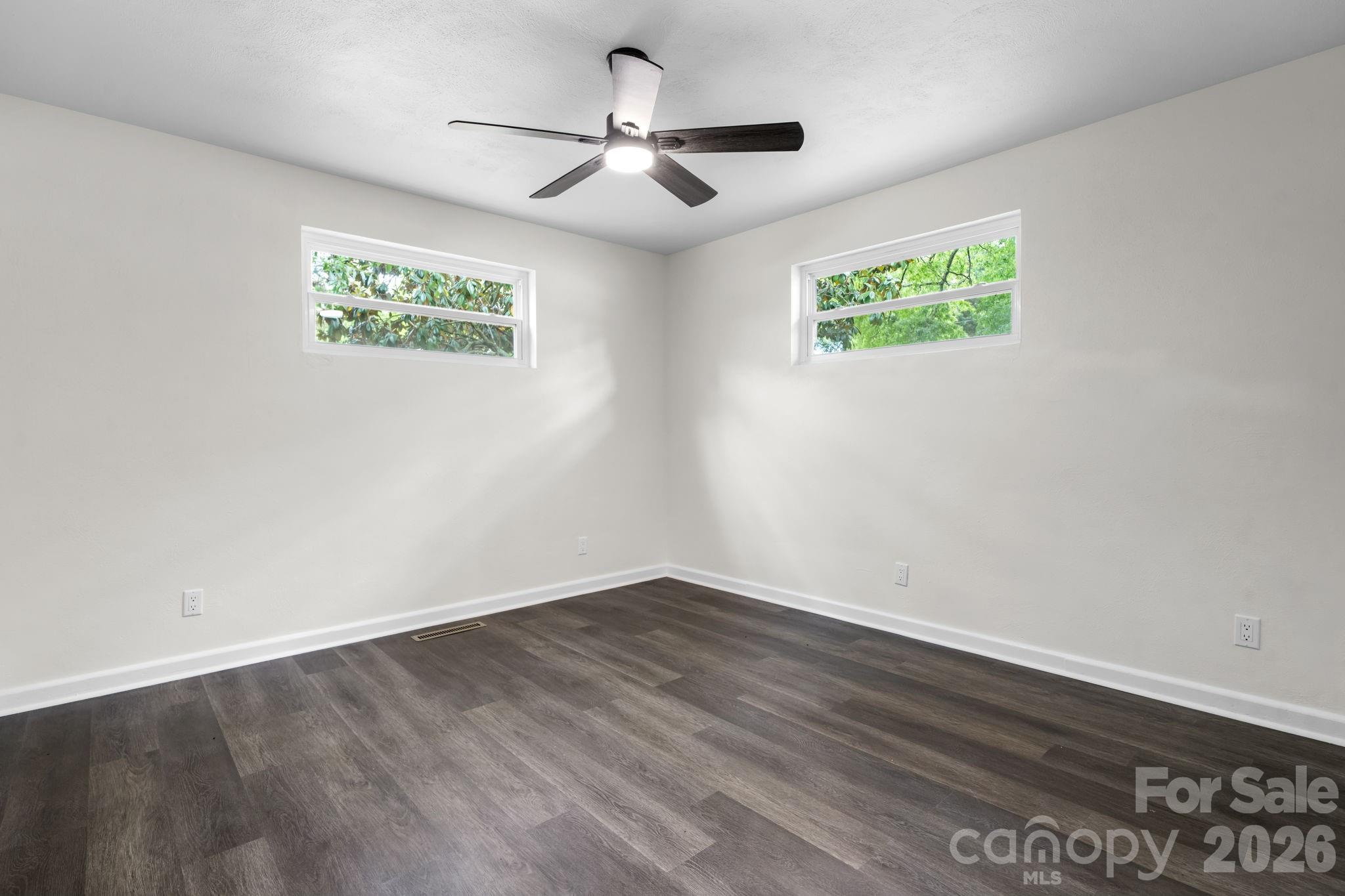 411 20th Avenue NE Hickory NC 28601