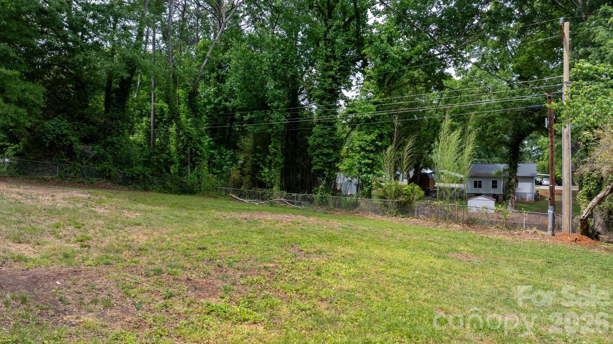 411 20th Avenue NE Hickory NC 28601