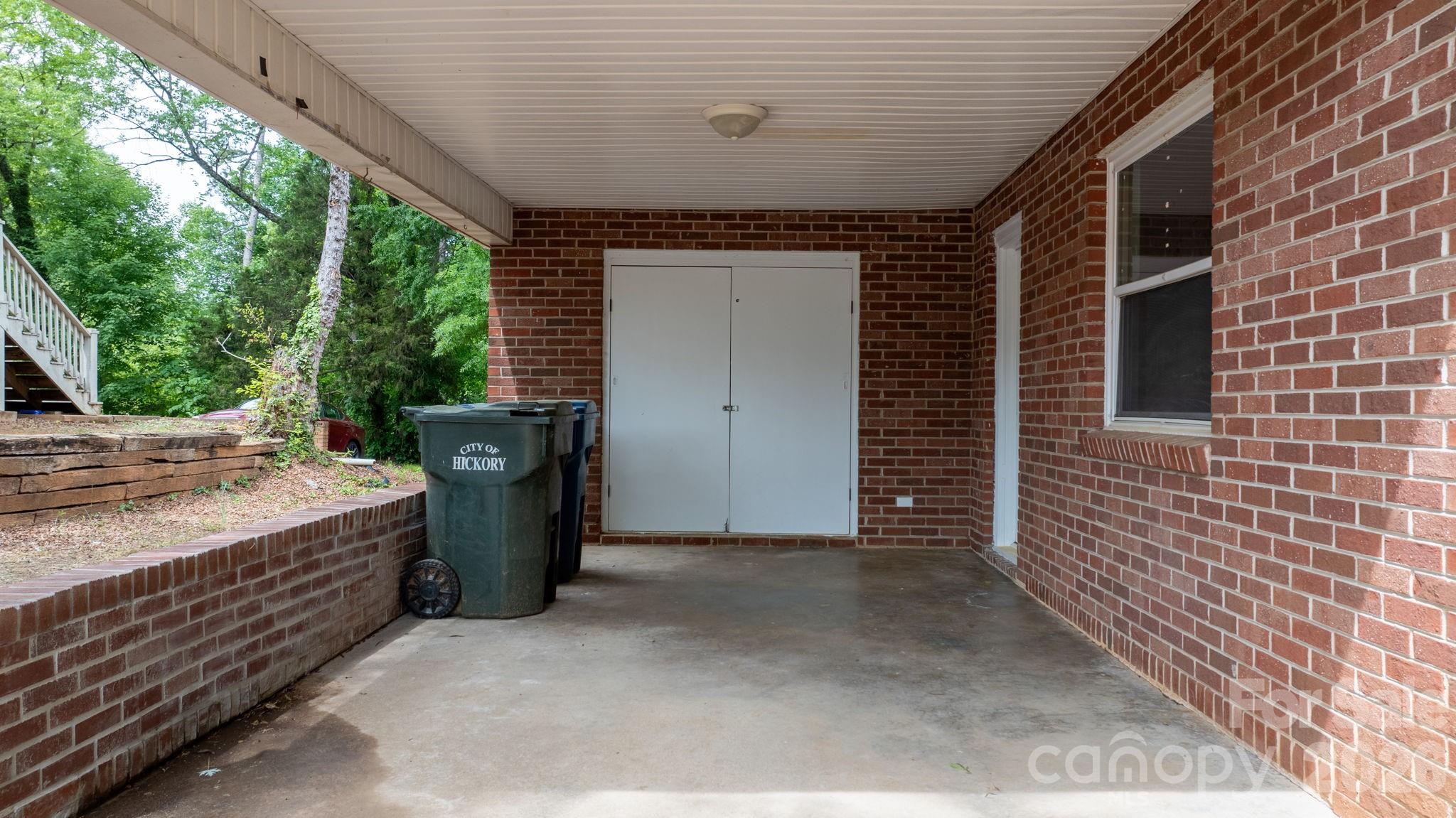 411 20th Avenue NE Hickory NC 28601