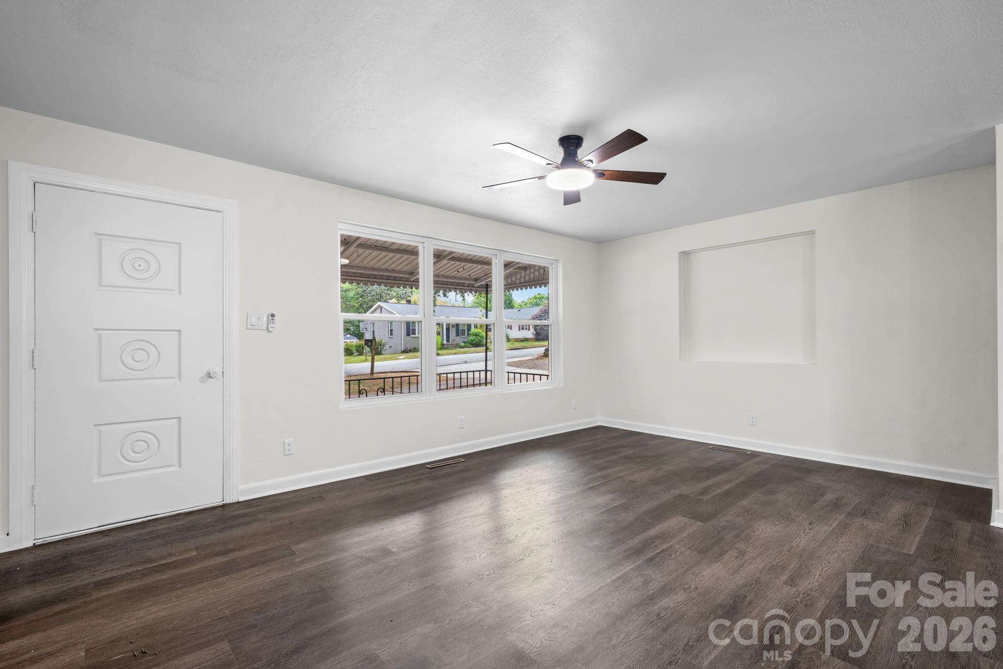 411 20th Avenue NE Hickory NC 28601