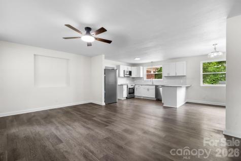 411 20th Avenue NE Hickory NC 28601