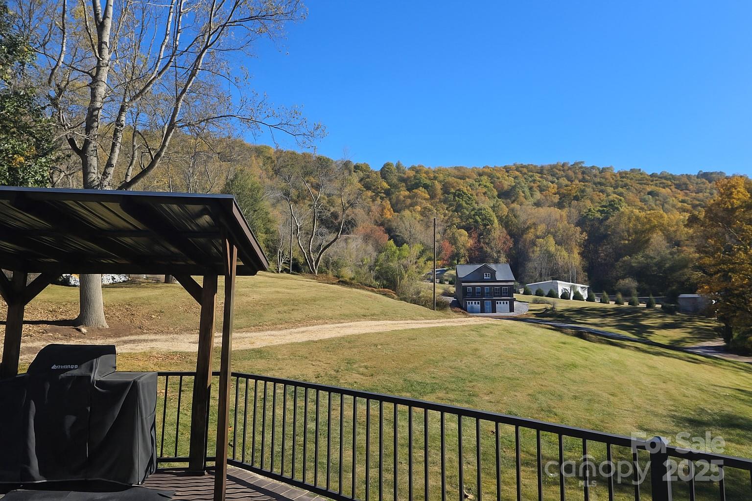 565 School Road Asheville NC 28803