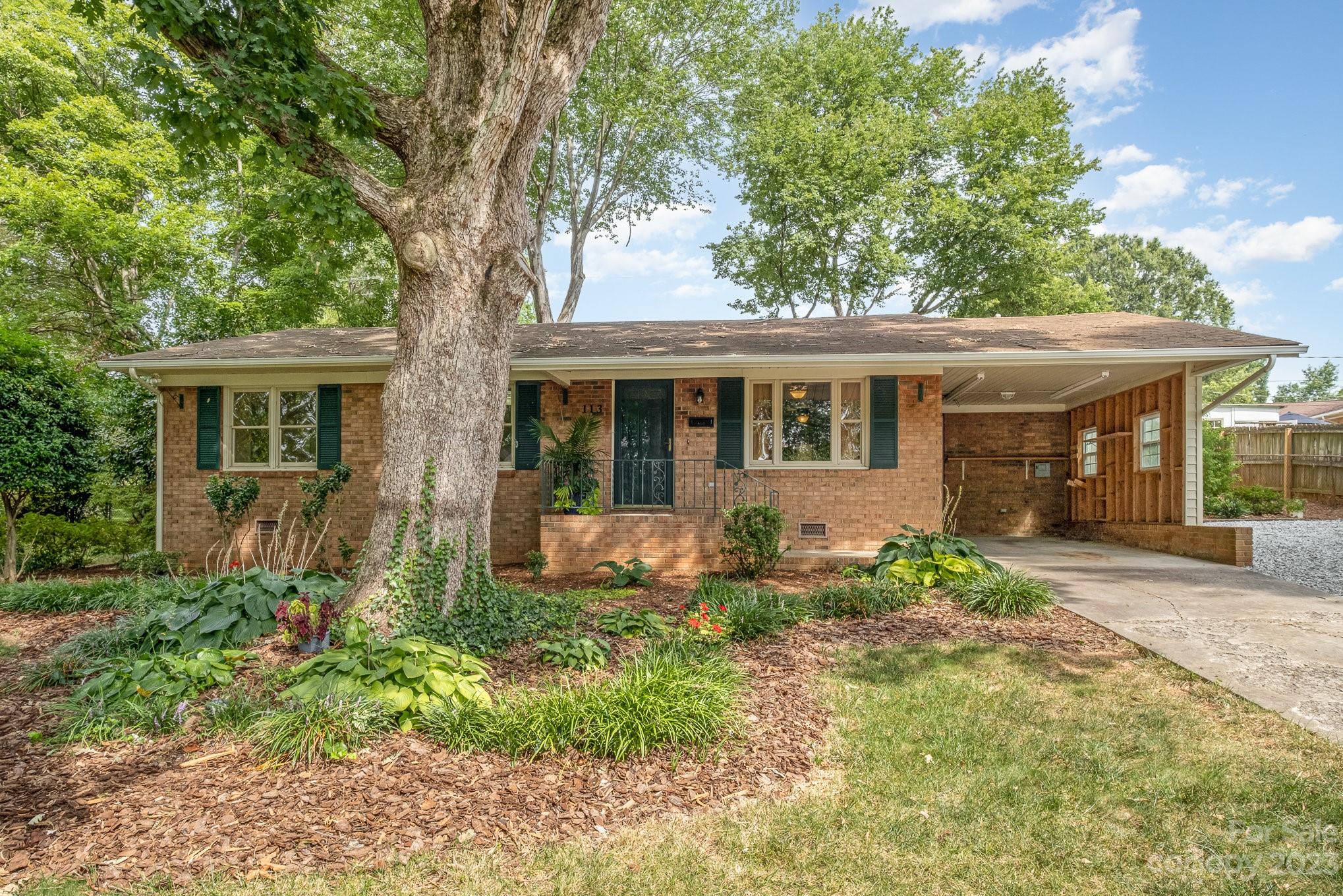 113 Manor Circle Mooresville NC 28115