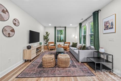 3021 Dogwood Avenue Charlotte NC 28206