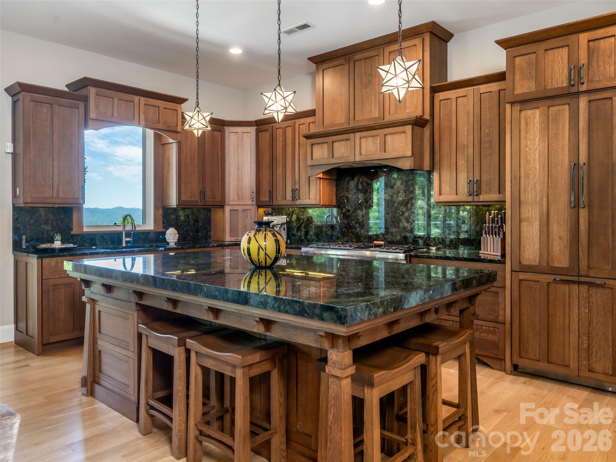 32 Timberwolf Court Asheville NC 28804