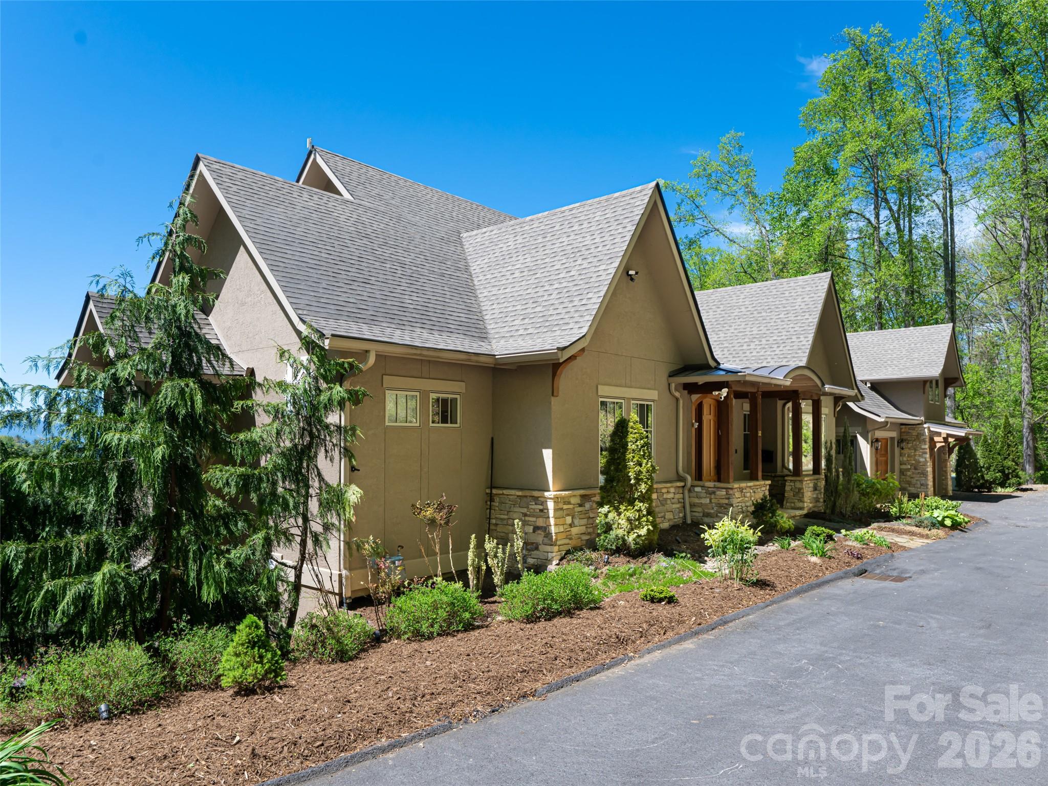 32 Timberwolf Court Asheville NC 28804